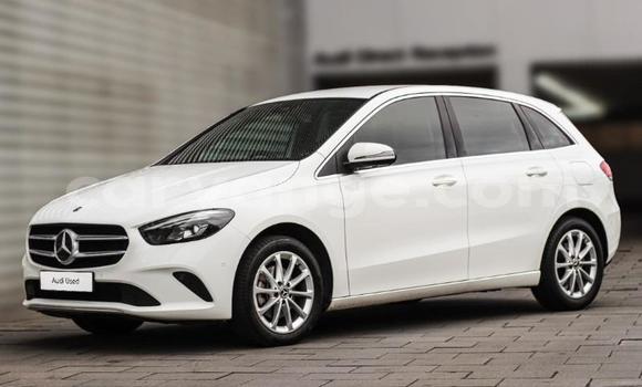 Acheter Occasion Voiture Mercedes-Benz B–Class Blanc à Gobabis, Omaheke Acheter Occasion Voiture Mercedes-Benz B–Class Blanc à Gobabis, Omaheke