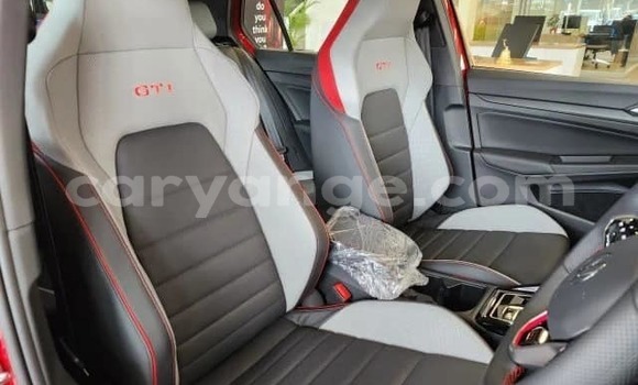 Acheter Occasion Voiture Volkswagen Golf Rouge à Windhoek, Namibie Acheter Occasion Voiture Volkswagen Golf Rouge à Windhoek, Namibie