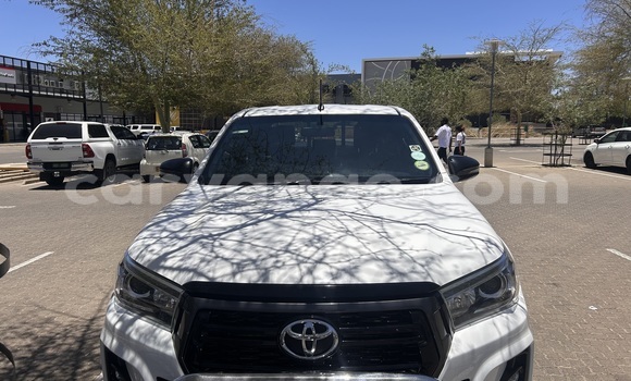 Acheter Occasion Voiture Toyota Hilux Blanc à Windhoek, Namibie Acheter Occasion Voiture Toyota Hilux Blanc à Windhoek, Namibie