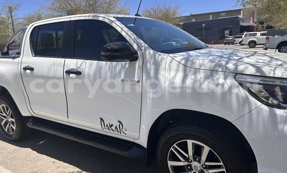 Acheter Occasion Voiture Toyota Hilux Blanc à Windhoek, Namibie Acheter Occasion Voiture Toyota Hilux Blanc à Windhoek, Namibie