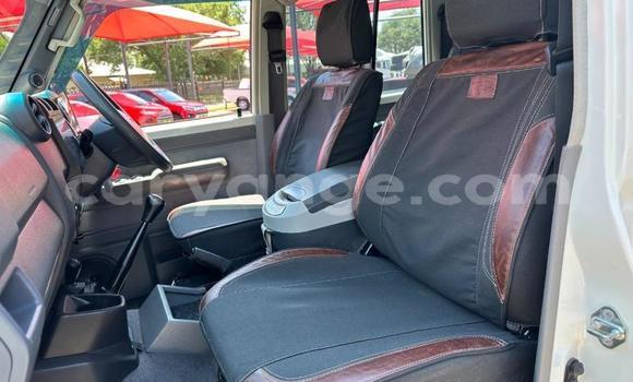 Buy Used Toyota Land Cruiser White Car in Windhoek in Namibia Buy Used Toyota Land Cruiser White Car in Windhoek in Namibia