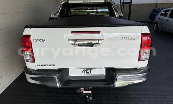 Buy Used Toyota Hilux White Car in Windhoek in Namibia Buy Used Toyota Hilux White Car in Windhoek in Namibia