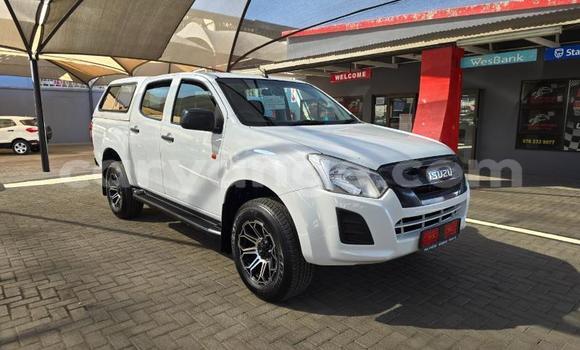 Buy Used Isuzu D–MAX White Car in Grootfontein in Namibia Buy Used Isuzu D–MAX White Car in Grootfontein in Namibia