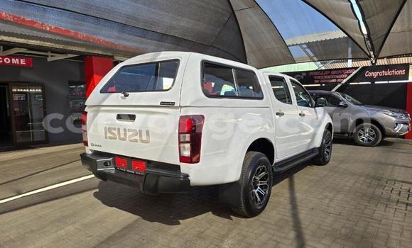 Buy Used Isuzu D–MAX White Car in Grootfontein in Namibia Buy Used Isuzu D–MAX White Car in Grootfontein in Namibia