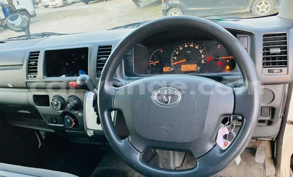 Buy Used Toyota Hi Ace White Car in Windhoek in Namibia Buy Used Toyota Hi Ace White Car in Windhoek in Namibia