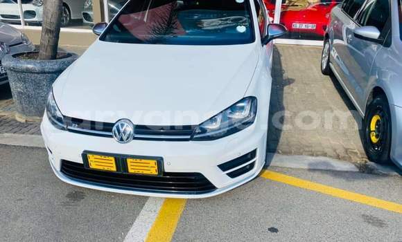 Buy Used Volkswagen Golf R White Car in Windhoek in Namibia Buy Used Volkswagen Golf R White Car in Windhoek in Namibia
