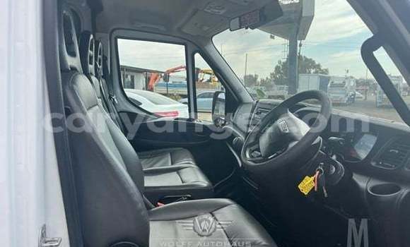 Buy Used IVECO Massif White Car in Windhoek in Namibia Buy Used IVECO Massif White Car in Windhoek in Namibia