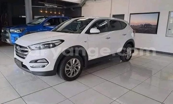 Acheter Occasion Voiture Hyundai Tucson Blanc à Windhoek, Namibie Acheter Occasion Voiture Hyundai Tucson Blanc à Windhoek, Namibie