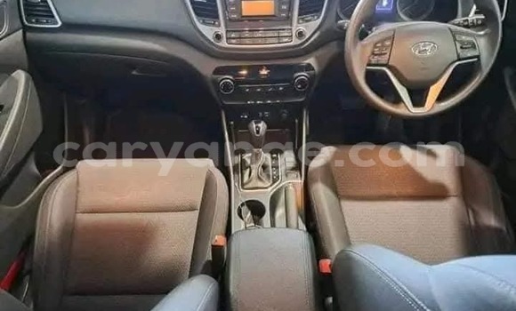 Acheter Occasion Voiture Hyundai Tucson Blanc à Windhoek, Namibie Acheter Occasion Voiture Hyundai Tucson Blanc à Windhoek, Namibie