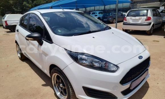 Buy Used Ford Fiesta White Car in Windhoek in Namibia