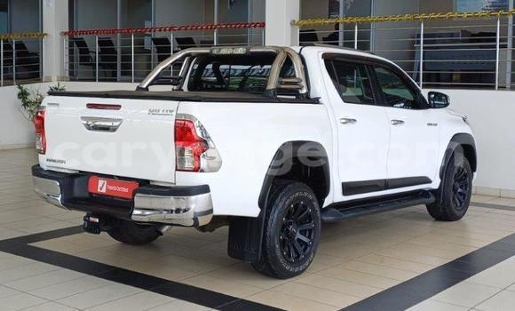 Buy Used Toyota Hilux White Car in Windhoek in Namibia Buy Used Toyota Hilux White Car in Windhoek in Namibia