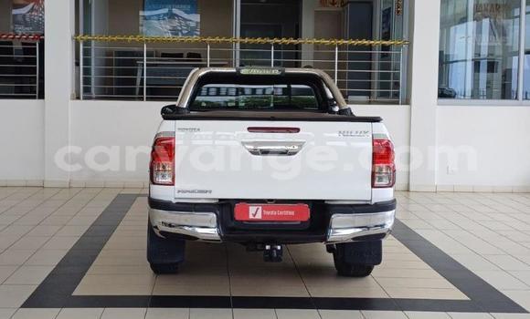 Buy Used Toyota Hilux White Car in Windhoek in Namibia Buy Used Toyota Hilux White Car in Windhoek in Namibia