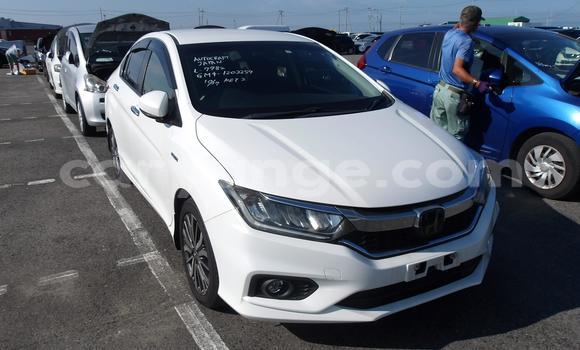 Buy Used Honda Grace White Car in Windhoek in Namibia Buy Used Honda Grace White Car in Windhoek in Namibia