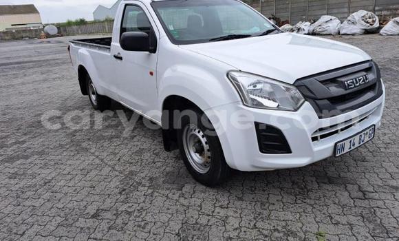 Buy Used Isuzu D–MAX White Car in Windhoek in Namibia Buy Used Isuzu D–MAX White Car in Windhoek in Namibia