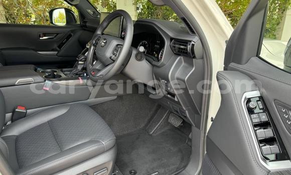 Buy Used Toyota Land Cruiser White Car in Windhoek in Namibia Buy Used Toyota Land Cruiser White Car in Windhoek in Namibia
