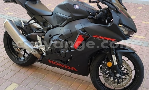 Buy Used Honda CBR 1000 RR Black Bike in Windhoek in Namibia Buy Used Honda CBR 1000 RR Black Bike in Windhoek in Namibia