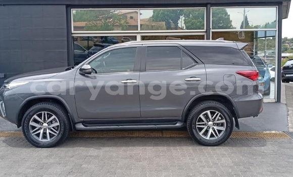 Buy Used Toyota Fortuner Silver Car in Gobabis in Omaheke Buy Used Toyota Fortuner Silver Car in Gobabis in Omaheke