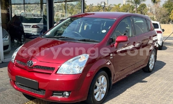 Buy Used Toyota Corolla Verso Red Car in Gobabis in Omaheke
