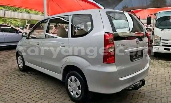 Acheter Occasion Voiture Toyota Avanza Gris à Gobabis, Omaheke Acheter Occasion Voiture Toyota Avanza Gris à Gobabis, Omaheke