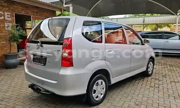 Acheter Occasion Voiture Toyota Avanza Gris à Gobabis, Omaheke Acheter Occasion Voiture Toyota Avanza Gris à Gobabis, Omaheke