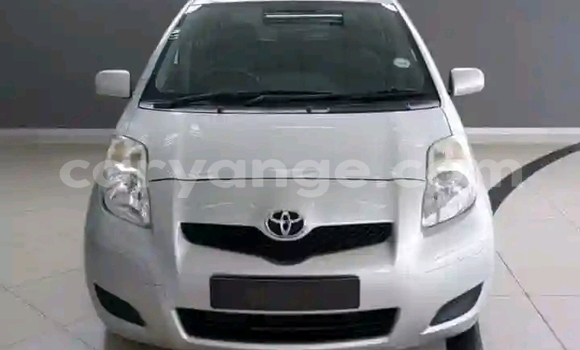 Acheter Occasion Voiture Toyota Yaris Gris à Gobabis, Omaheke Acheter Occasion Voiture Toyota Yaris Gris à Gobabis, Omaheke