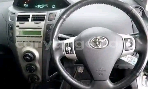 Acheter Occasion Voiture Toyota Yaris Gris à Gobabis, Omaheke Acheter Occasion Voiture Toyota Yaris Gris à Gobabis, Omaheke