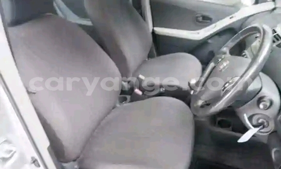 Acheter Occasion Voiture Toyota Yaris Gris à Gobabis, Omaheke Acheter Occasion Voiture Toyota Yaris Gris à Gobabis, Omaheke
