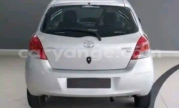 Acheter Occasion Voiture Toyota Yaris Gris à Gobabis, Omaheke Acheter Occasion Voiture Toyota Yaris Gris à Gobabis, Omaheke
