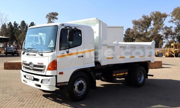 Buy Used Hino 300 Series White Truck in Windhoek in Namibia