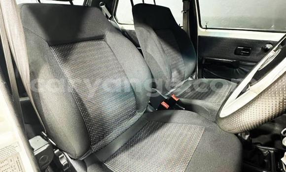 Buy Used Volkswagen Golf White Car in Windhoek in Namibia Buy Used Volkswagen Golf White Car in Windhoek in Namibia