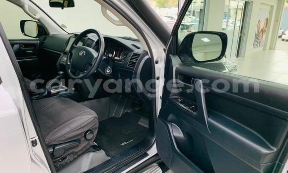 Buy Used Toyota Land Cruiser Prado White Car in Windhoek in Namibia Buy Used Toyota Land Cruiser Prado White Car in Windhoek in Namibia