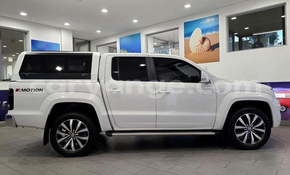 Buy Used Volkswagen Amarok White Car in Windhoek in Namibia Buy Used Volkswagen Amarok White Car in Windhoek in Namibia