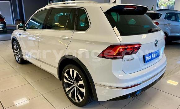 Buy Used Volkswagen Amarok White Car in Windhoek in Namibia Buy Used Volkswagen Amarok White Car in Windhoek in Namibia