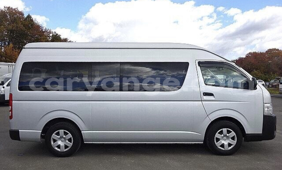 Buy Used Toyota Hi Ace Silver Car in Windhoek in Namibia