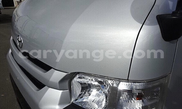 Acheter Occasion Voiture Toyota Hi Ace Gris à Windhoek, Namibie Acheter Occasion Voiture Toyota Hi Ace Gris à Windhoek, Namibie