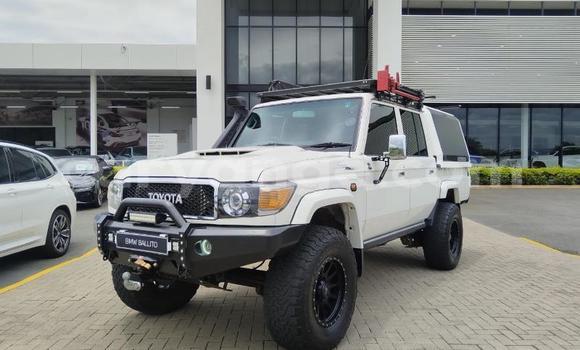 Acheter Occasion Voiture Toyota Land Cruiser Beige à Windhoek, Namibie