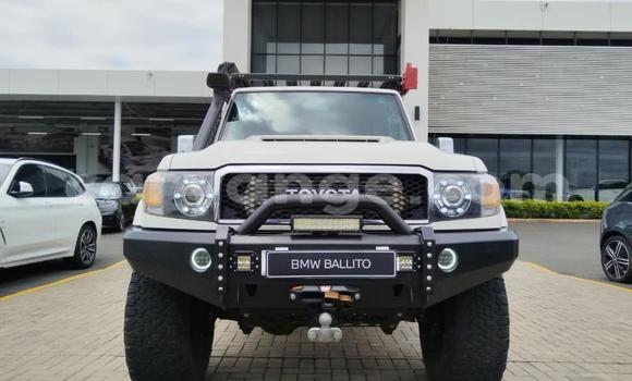 Buy Used Toyota Land Cruiser Beige Car in Windhoek in Namibia Buy Used Toyota Land Cruiser Beige Car in Windhoek in Namibia