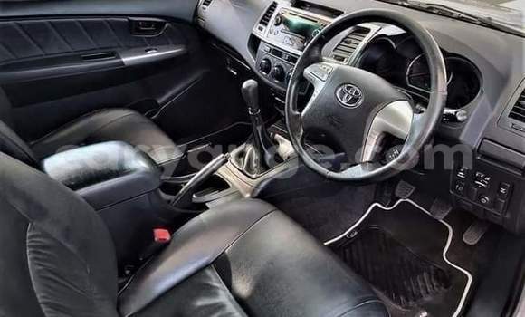 Buy Used Toyota Hilux Silver Car in Windhoek in Namibia Buy Used Toyota Hilux Silver Car in Windhoek in Namibia