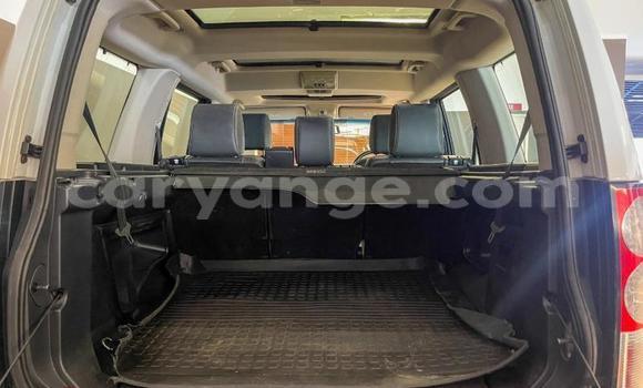 Buy Used Land Rover Discovery White Car in Windhoek in Namibia Buy Used Land Rover Discovery White Car in Windhoek in Namibia