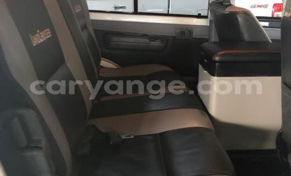 Buy Used Toyota Land Cruiser White Car in Windhoek in Namibia Buy Used Toyota Land Cruiser White Car in Windhoek in Namibia