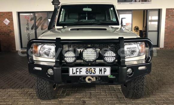 Buy Used Toyota Land Cruiser White Car in Windhoek in Namibia Buy Used Toyota Land Cruiser White Car in Windhoek in Namibia