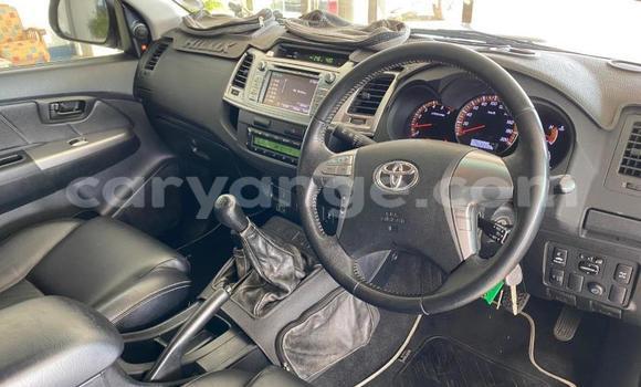 Buy Used Toyota Hilux Silver Car in Windhoek in Namibia Buy Used Toyota Hilux Silver Car in Windhoek in Namibia