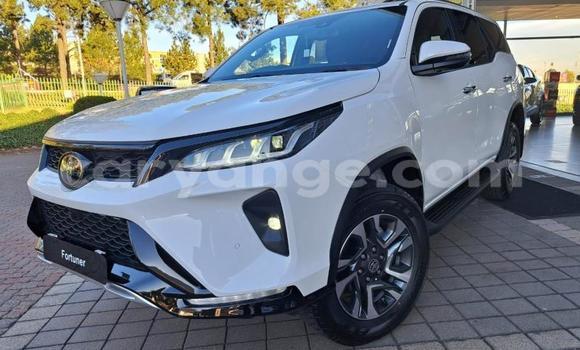 Buy Used Toyota Fortuner White Car in Windhoek in Namibia