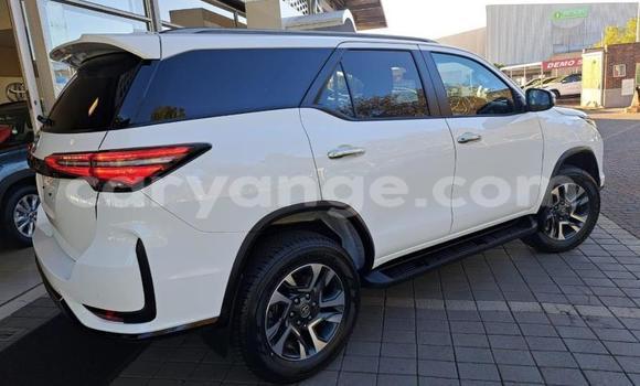 Buy Used Toyota Fortuner White Car in Windhoek in Namibia Buy Used Toyota Fortuner White Car in Windhoek in Namibia