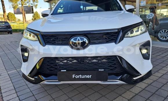 Buy Used Toyota Fortuner White Car in Windhoek in Namibia Buy Used Toyota Fortuner White Car in Windhoek in Namibia