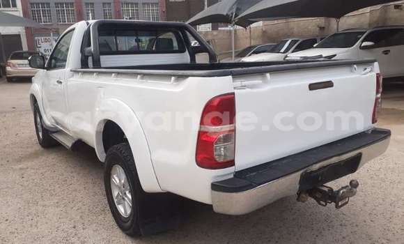Buy Used Toyota Hilux White Car in Windhoek in Namibia Buy Used Toyota Hilux White Car in Windhoek in Namibia