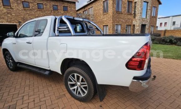Buy Used Toyota Hilux White Car in Windhoek in Namibia Buy Used Toyota Hilux White Car in Windhoek in Namibia