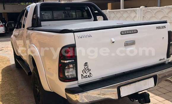 Buy Used Toyota Hilux White Car in Windhoek in Namibia Buy Used Toyota Hilux White Car in Windhoek in Namibia