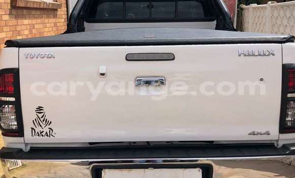 Buy Used Toyota Hilux White Car in Windhoek in Namibia Buy Used Toyota Hilux White Car in Windhoek in Namibia