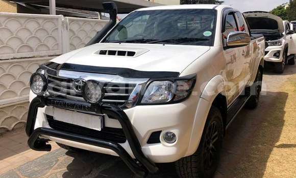 Buy Used Toyota Hilux White Car in Windhoek in Namibia Buy Used Toyota Hilux White Car in Windhoek in Namibia